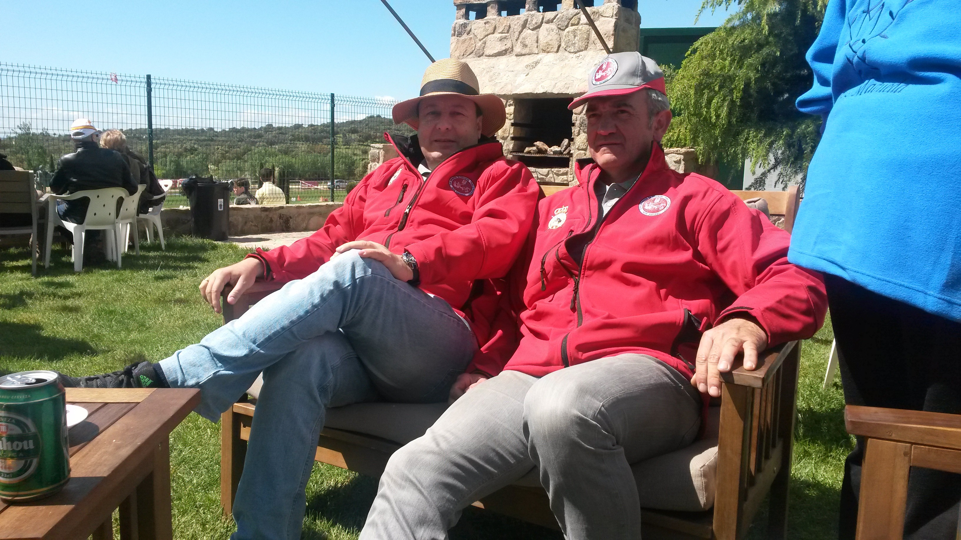 El equipo navarro de enganches destacó en el concurso Indoor finca el Quemado en Arenas de San Pedro (Ávila)